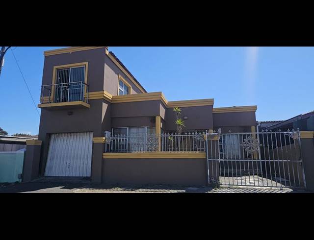 5 BEDROOM HOUSE FOR SALE IN GUGULETU